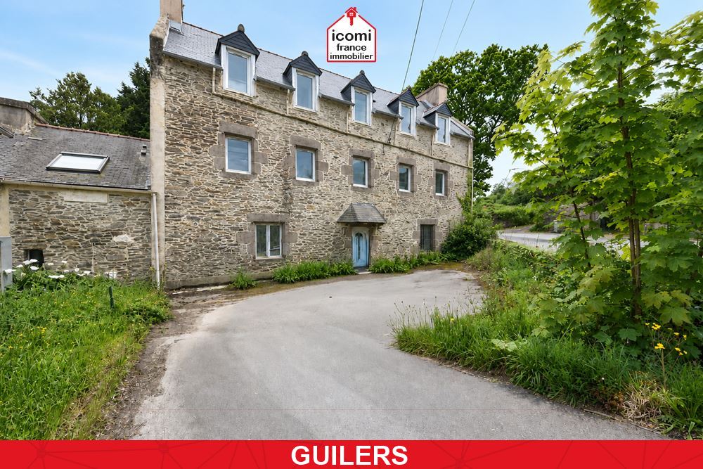 A VENDRE - MAISON DE 193 M² A RENOVER - 6 CHAMBRES - 1 STUDIO - TERRAIN DE 1000 M2 - DEPENDANCE